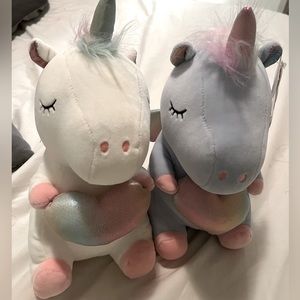 2 SQUISHMALLOW SOFT UNICORN PLUSHIES